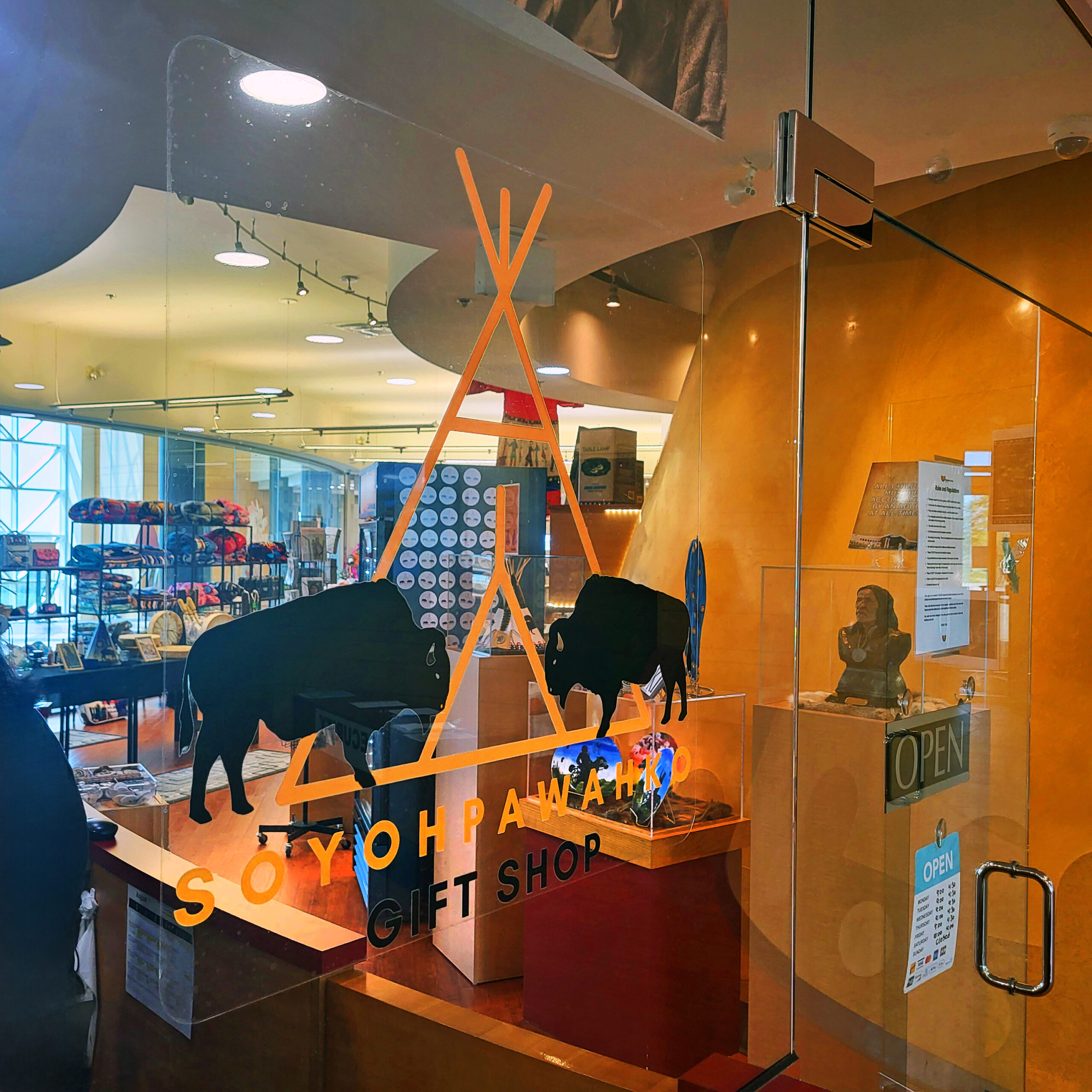 Gift Shop 05